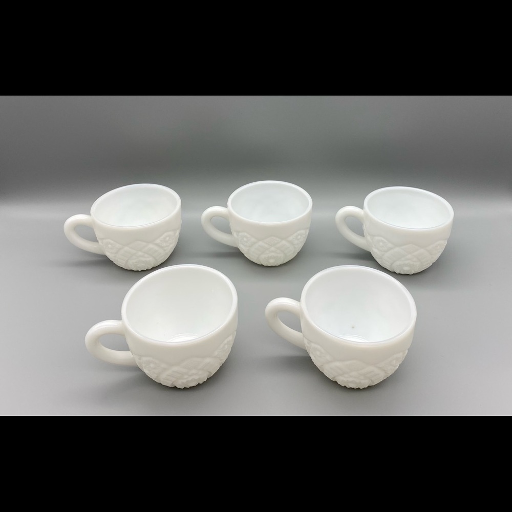 Vintage McKee Concord Milk Glass Punch Tea Cups